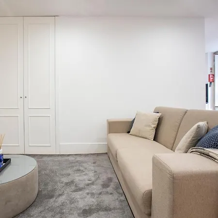 Elegant Downtown 1br Flat W/ Ac By Lovelystay *