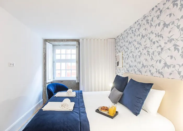 דירה Elegant Downtown 1br Flat W/ Ac By Lovelystay פורטו