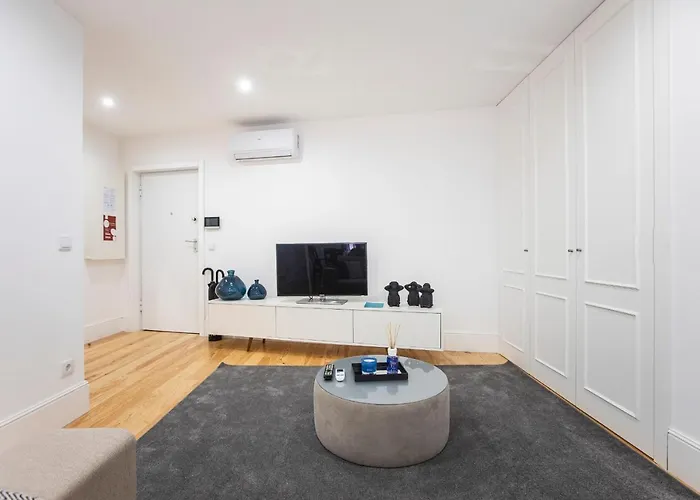 Elegant Downtown 1br Flat W/ Ac By Lovelystay *