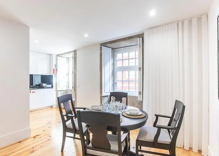 Elegant Downtown 1br Flat W/ Ac By Lovelystay Oporto
